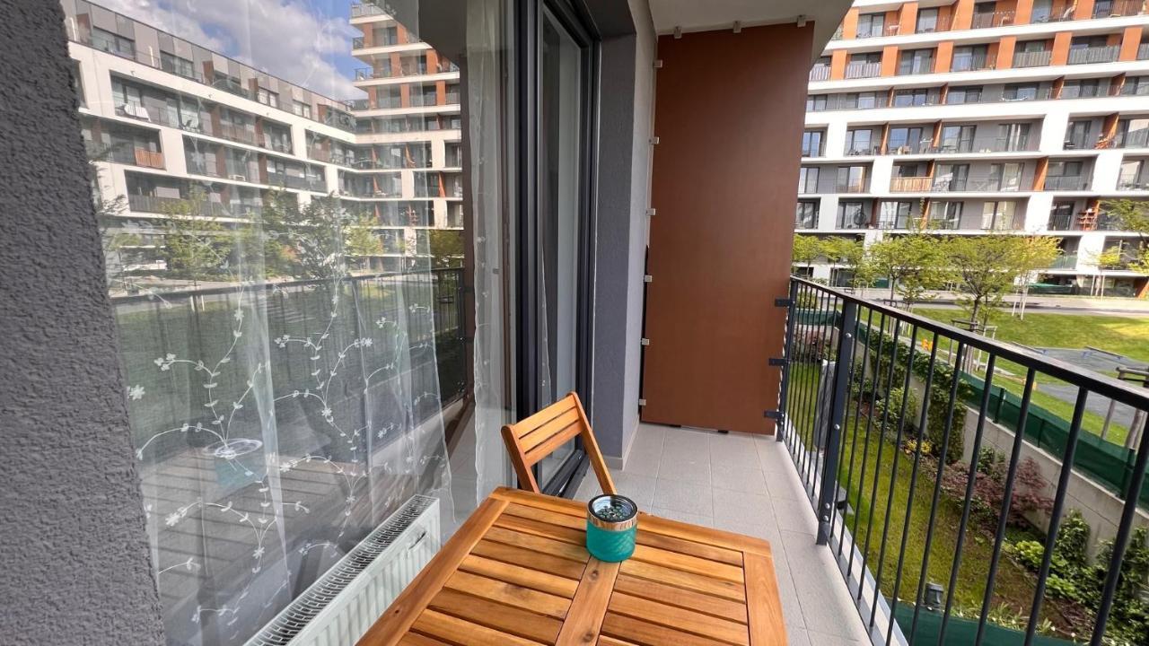 1 Room Apartment With Terrace, Slnecnice براتسيلافا المظهر الخارجي الصورة