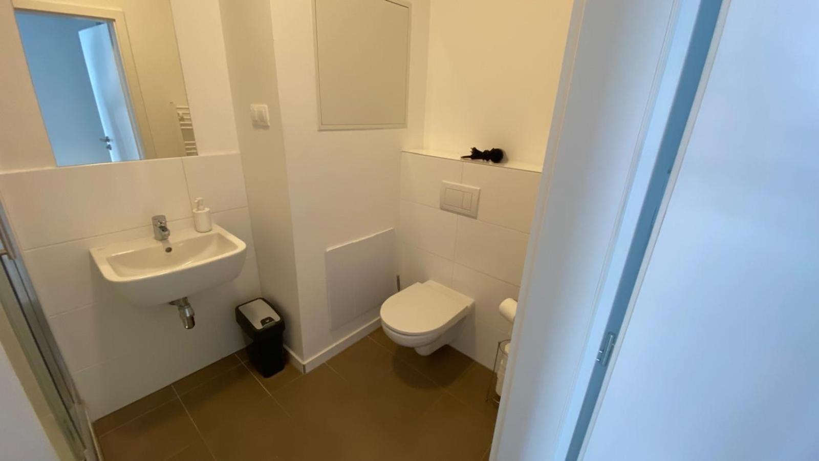 1 Room Apartment With Terrace, Slnecnice براتسيلافا المظهر الخارجي الصورة